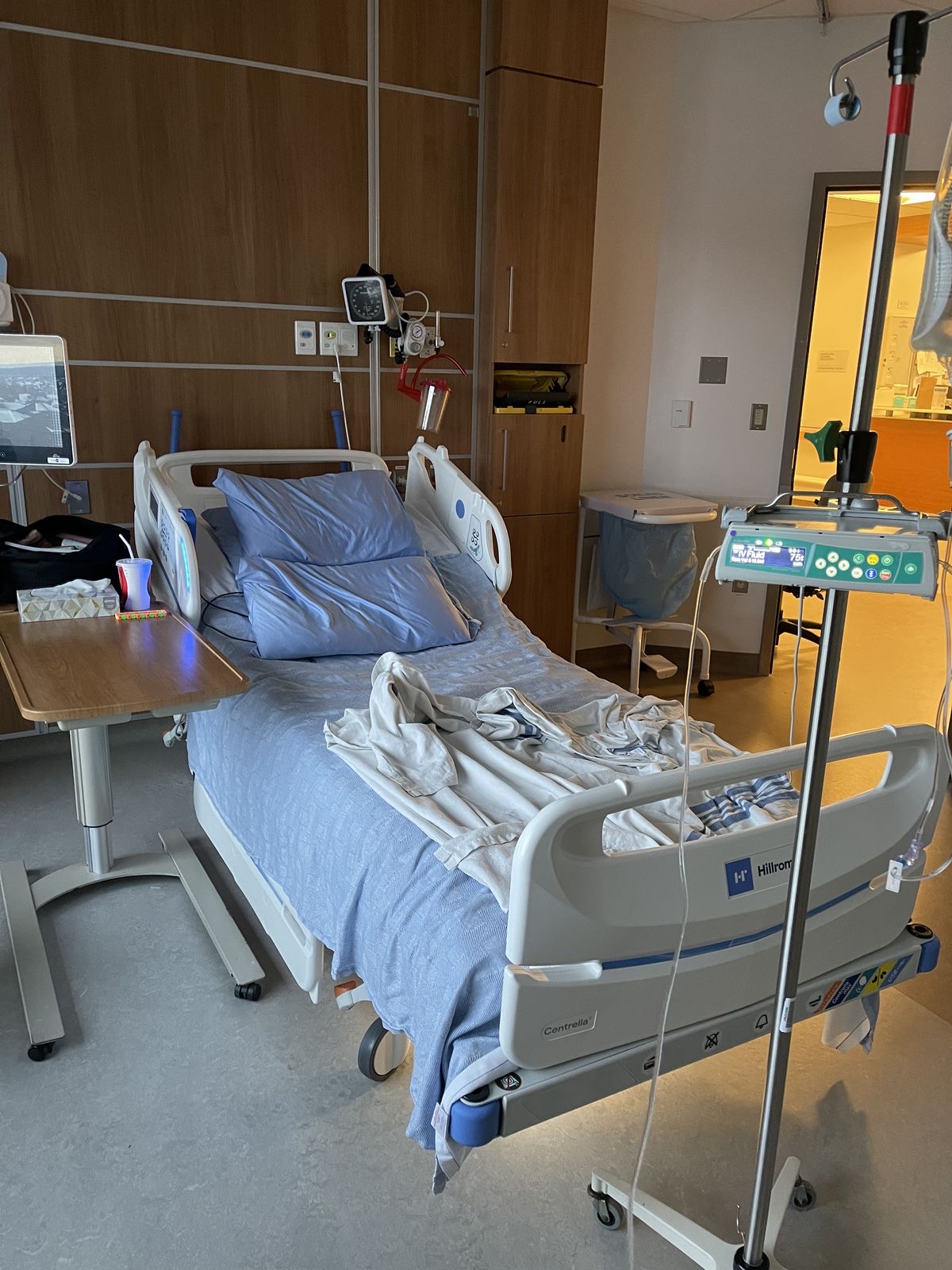 Hospital room used as a live video call background